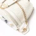 Fragola-tsantaki-mesis-FHB16-ivory-dantela-600x900-3.webp
