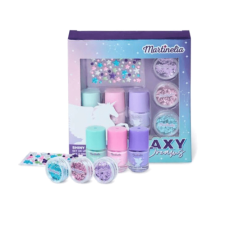 Martinelia-Galaxy-Dreams-Pegasus-Nail-Set-1.webp